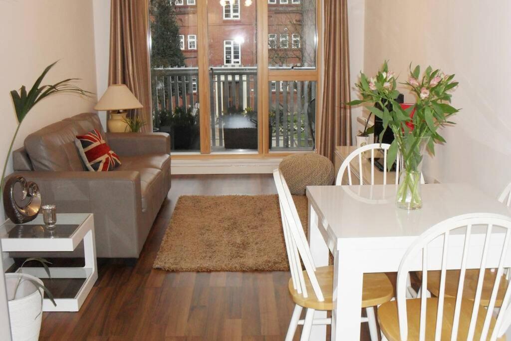 Stylish Wembley Stadium And Ovo Arena Apartment, London Bagian luar foto